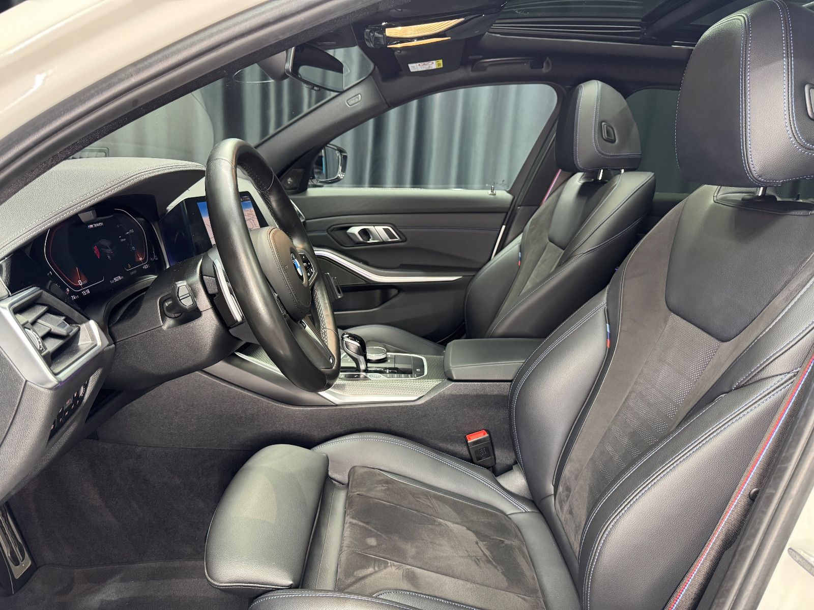 Fahrzeugabbildung BMW M340i xDrive Touring|LASER|NAVI|PANORAMA|ACC|AHK