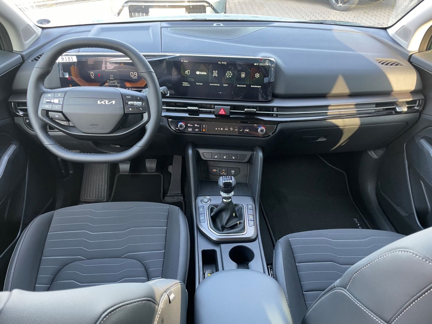 Fahrzeugabbildung Kia Sportage Vision Kamera LED elek Sitze Spurhalte