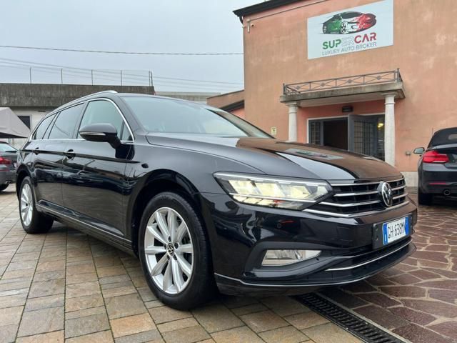 Volkswagen VOLKSWAGEN Passat Variant 2.0 TDI SCR EVO DSG Bu