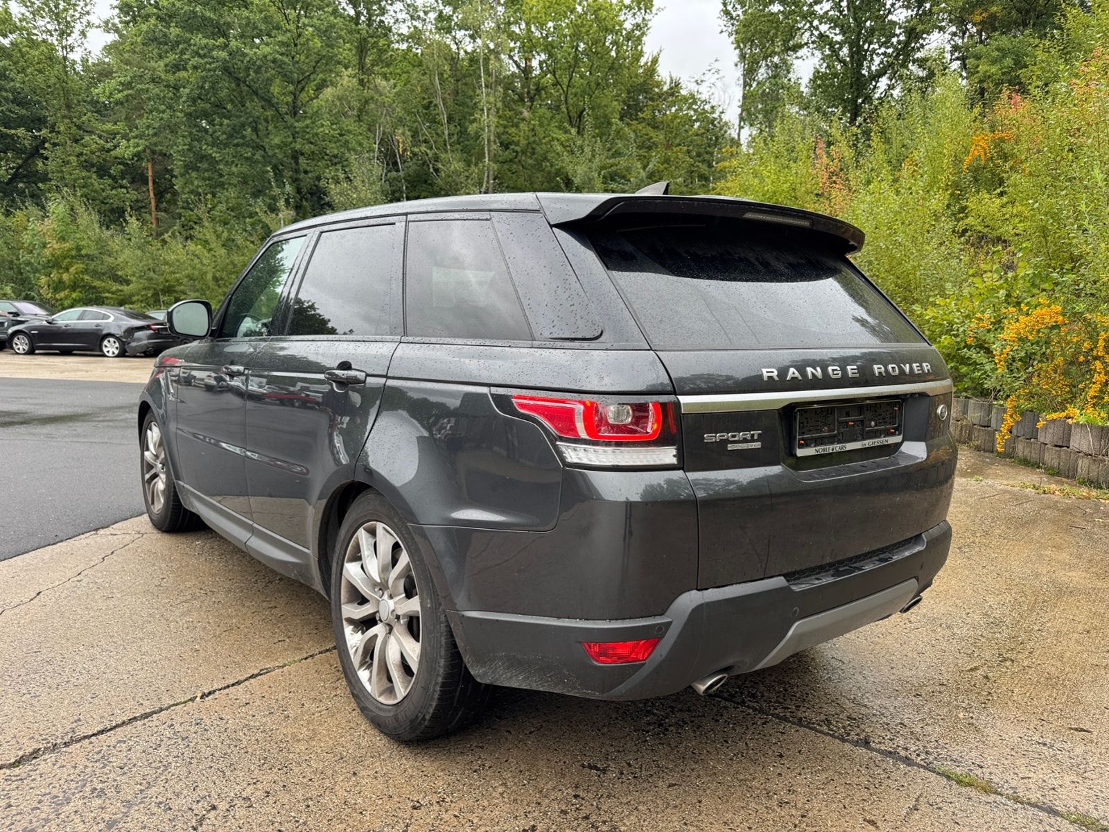 Fahrzeugabbildung Land Rover Range Rover Sport SDV6 SE AHK STNDHZ XEN NAV SHZ