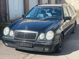 Mercedes-Benz E 240 KLIMA AVANDGARDE - Mercedes-Benz E 240 in Düsseldorf