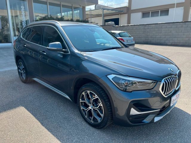 BMW Bmw X1 sdrive18d xLine auto LED/NAVI/PELLE/18; P