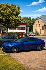 Hyundai Elantra - Hyundai Elantra Gebrauchtwagen