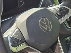 Fahrzeugabbildung Tiguan Life eHybrid 1.4 TSI LED KAM AHK