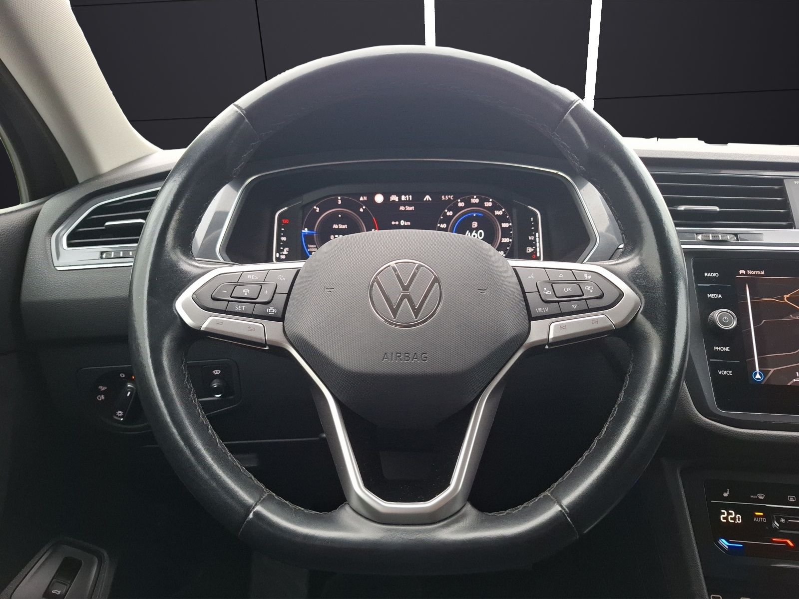 Fahrzeugabbildung Volkswagen Tiguan Allspace TDI Elegance DSG 4M Matrix Navi