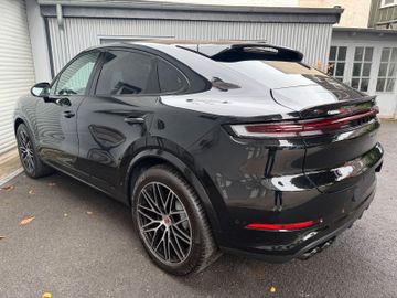 Porsche Cayenne - 4