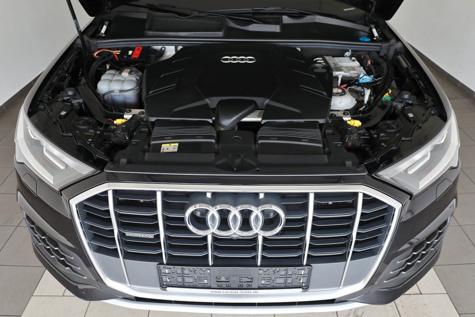 Fahrzeugabbildung Audi Q7 55 TFSIe quattro Leder,Navi,LED,Luftfahrwerk