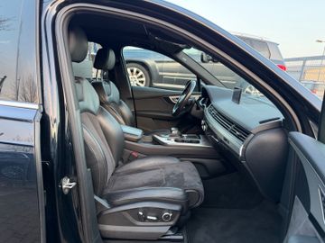 Audi Q7 - 11