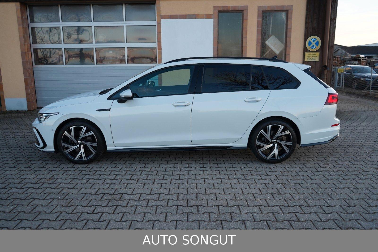 Volkswagen Golf VIII Variant R-Line*MATRIX*4xSHZ*AHK*STDHZ*