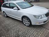 Skoda Superb 2.0 TDI 125kW DSG Elegance Combi 