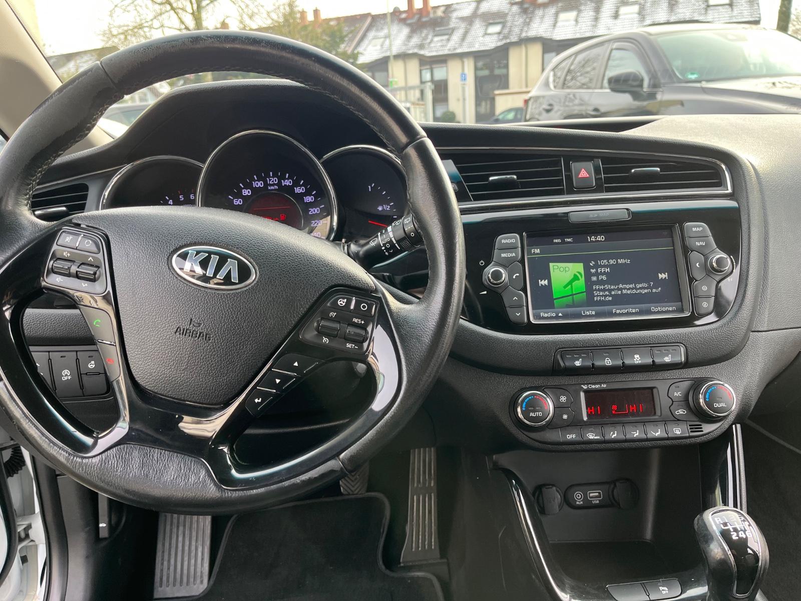 Kia ANDERE Ceed Sportswagon Dream Team-TOP ZUSTAND