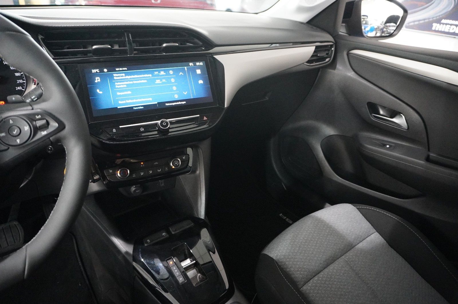 Fahrzeugabbildung Opel Corsa F 1.2T EDITION NAVI/LED/SPORT/SHZ/PDC/DAB+