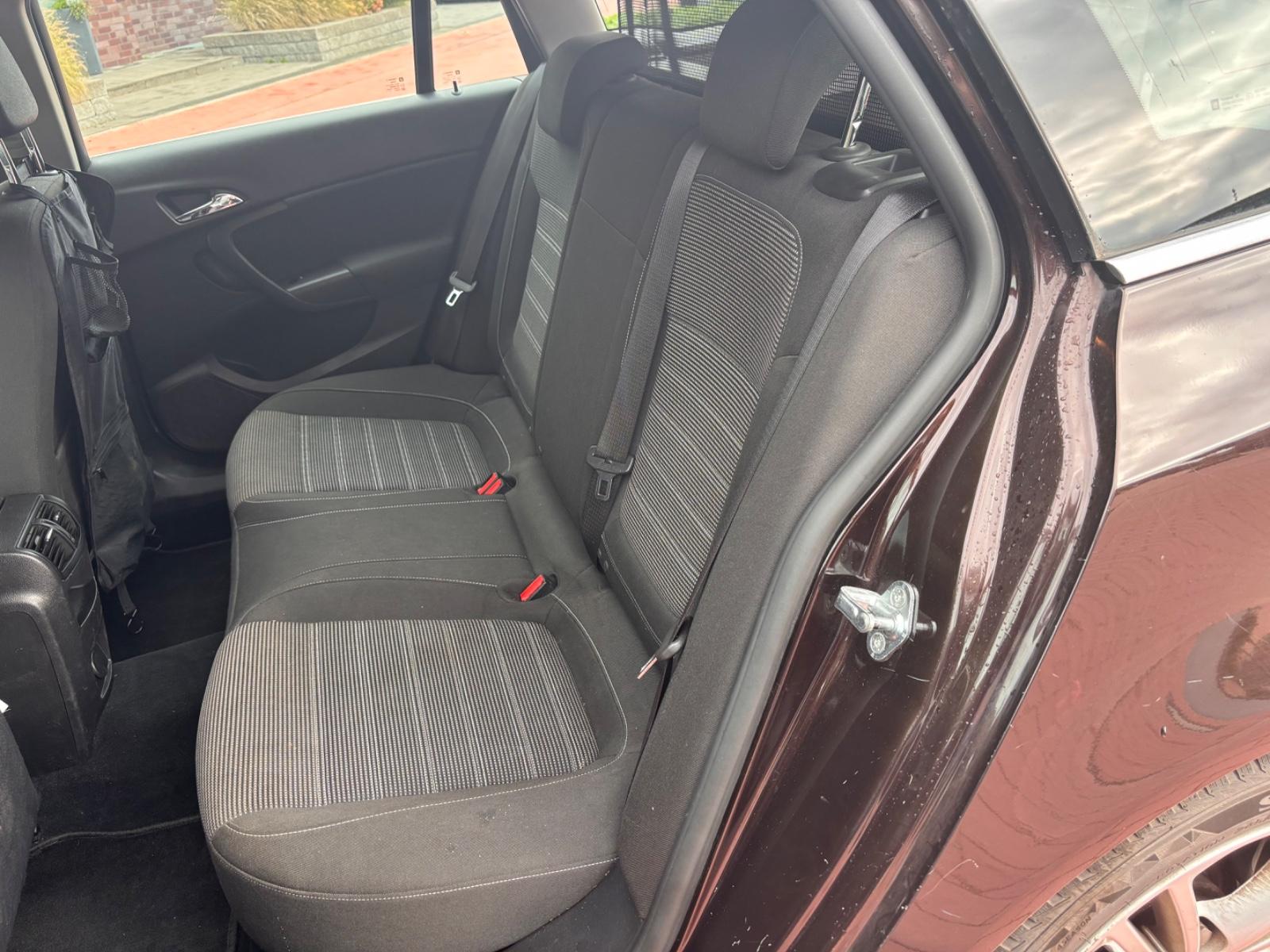 Opel Insignia 2015 — photo 8