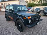 Lada Taiga Basis 4x4*AHK*TÜV 05.2026*CD Radio* - gebrauchte Lada SUV & Geländewagen