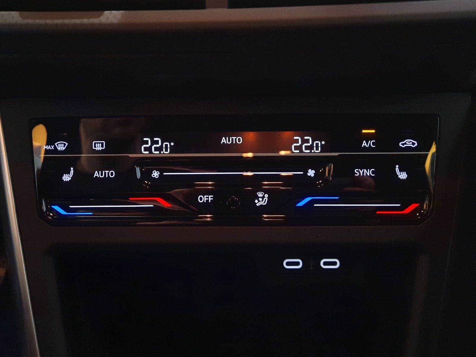 Fahrzeugabbildung Volkswagen Polo Life *Navi*Cam*LED*Sitzhzg.*Einparkh.*AppC*