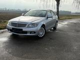Mercedes-Benz C 200 KOMPRESSOR Automatik Sehr gepflegtes Auto - Mercedes-Benz C 200 Gebrauchtwagen in Karlsruhe