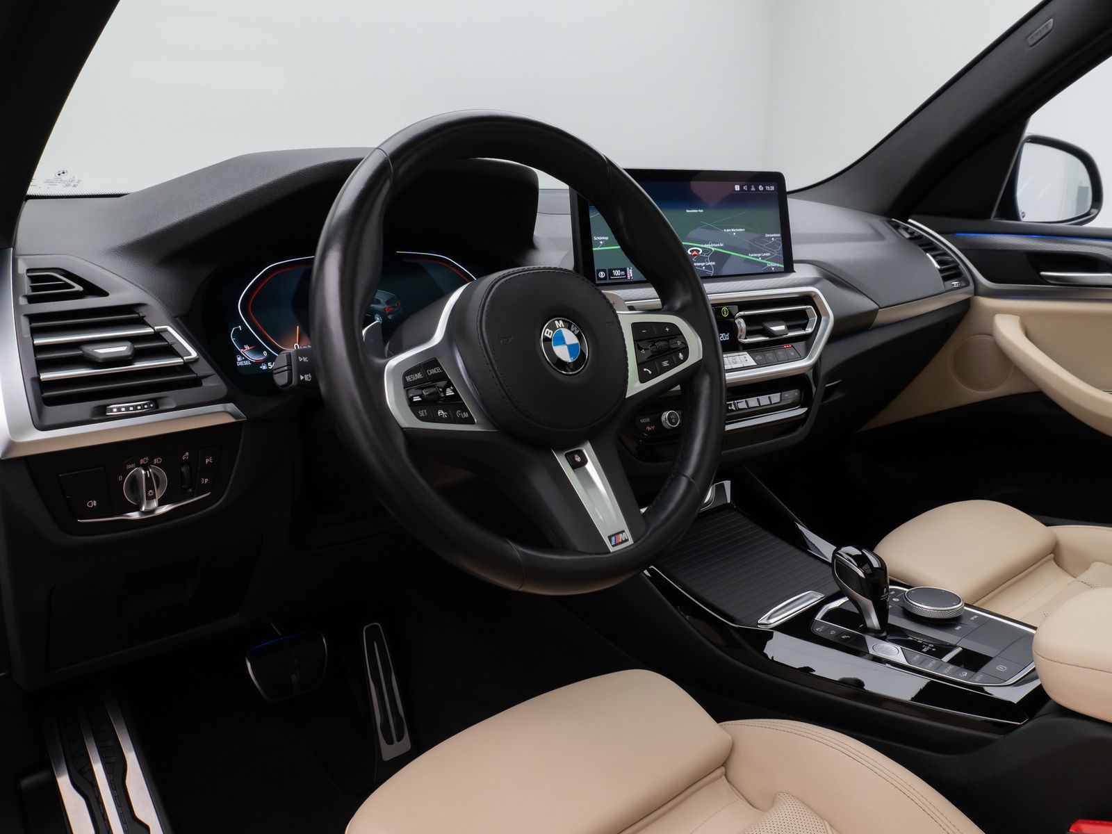 Fahrzeugabbildung BMW X3 xD20d  M Sport Laser Panorama 360°HUD DAB 19"