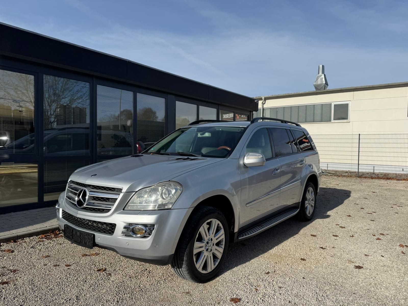 MERCEDES-BENZ GL 320 GL 320 CDI 4Matic*7 Sitzer*Xenon*Navi*AHK*, Ansicht 3