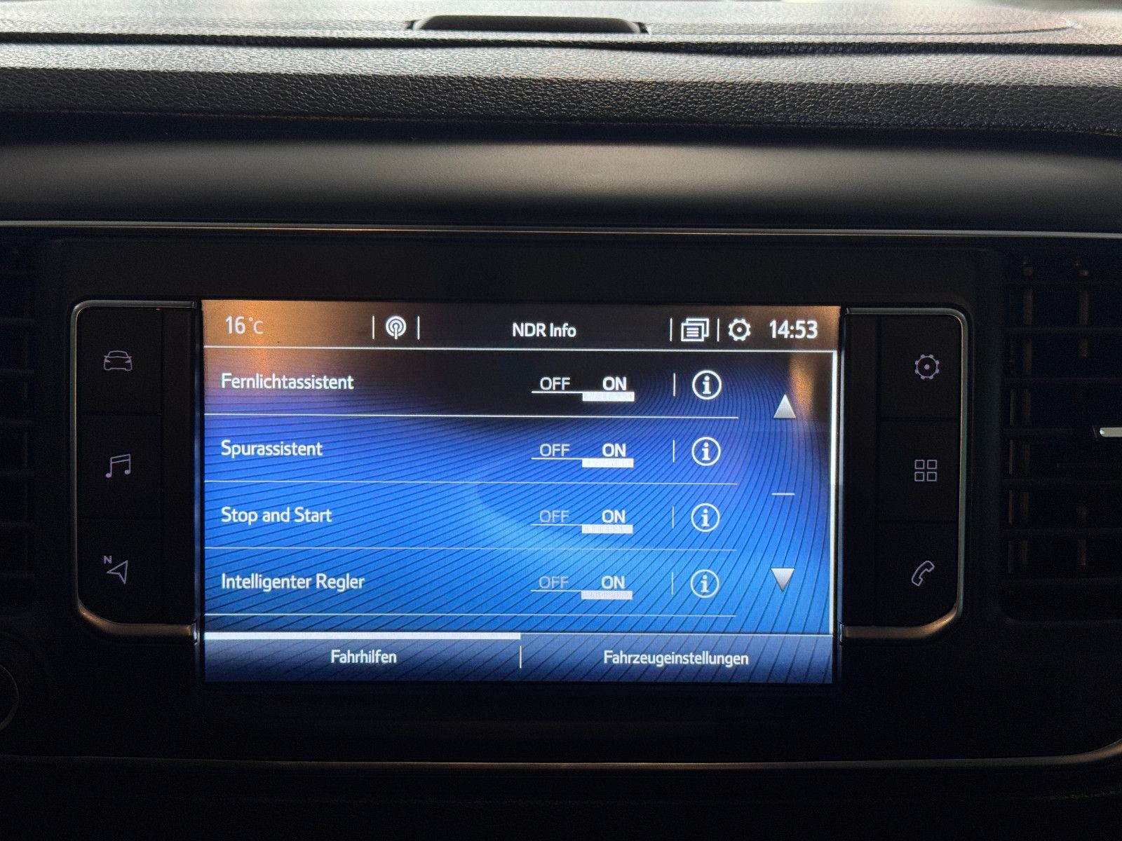 Fahrzeugabbildung Toyota DETHLEFFS CROSSCAMP FLEX 7-SITZER AUFSTELLDACH