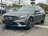 Mercedes-Benz C 300 T de AVANTGARDE*1.HAND+AHK+VM.* - Hybrid (Diesel/Elektro): Grau