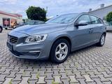 Volvo V60 D2 Linje Svart - LEDER + NAVI - Volvo V60 in Mannheim