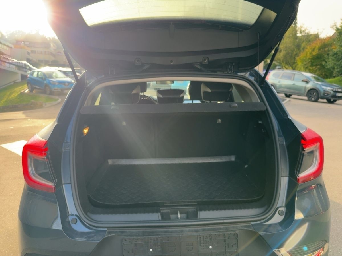 Fahrzeugabbildung Renault Captur Intens Plug-In 160 SHZ Safety+