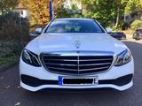 Mercedes-Benz E 300 de T Autom. -Hybrid  - Mercedes-Benz E 300 Gebrauchtwagen in Stuttgart