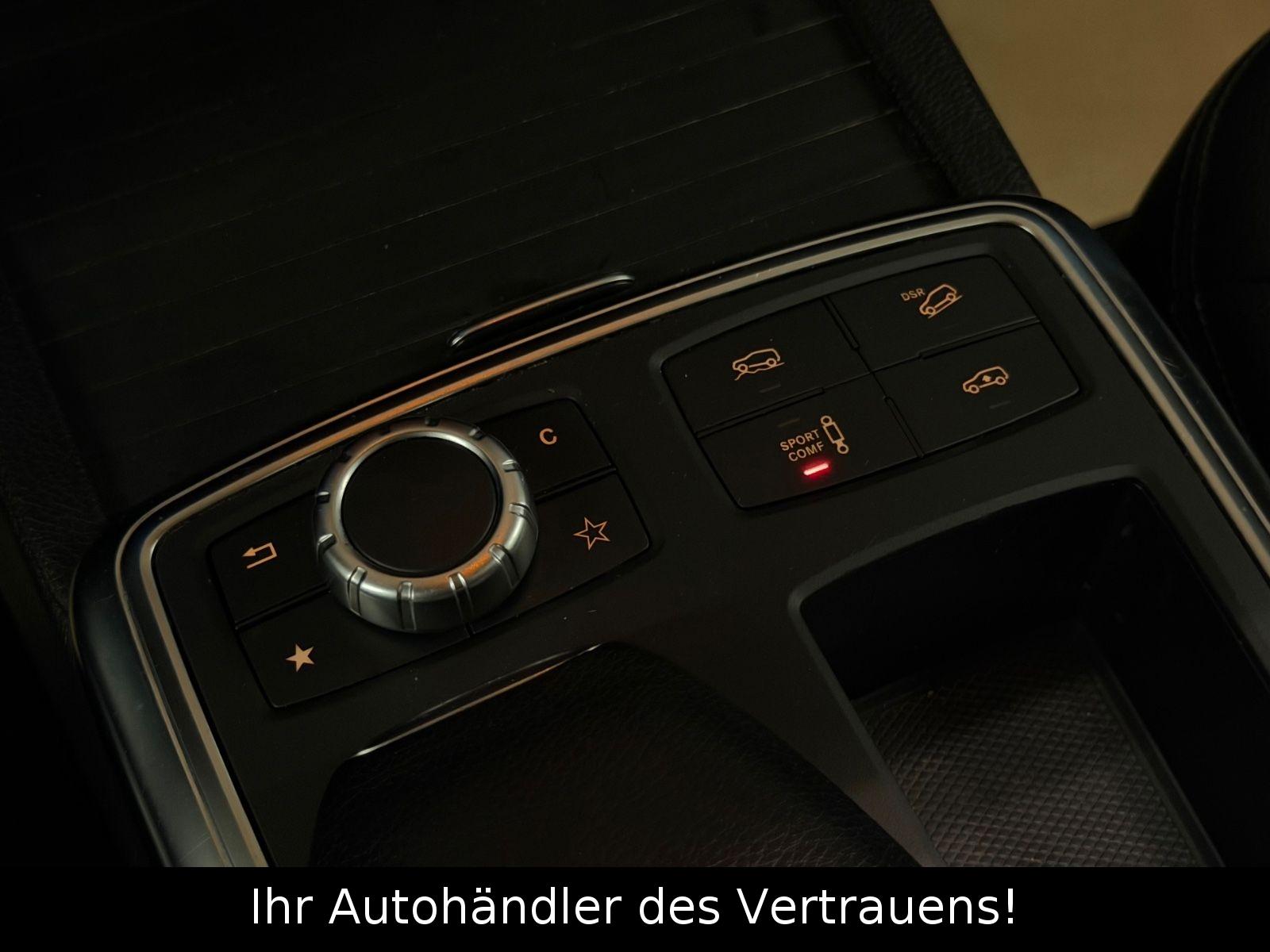 Mercedes-Benz ML 350CDI BlueTec 4Matic*Pano*DISTRONIC*AHK*NAVI