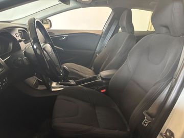 Volvo V40 - 8