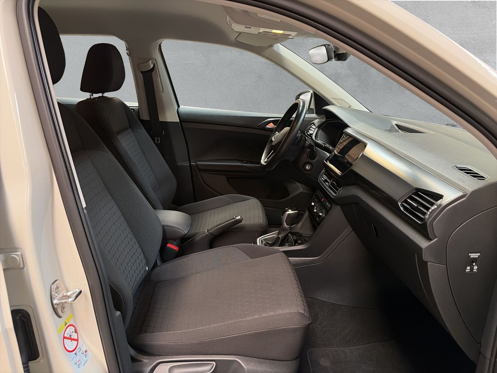 Fahrzeugabbildung Volkswagen T-Cross Life 1.5 TSI AppConnect MFK ACC