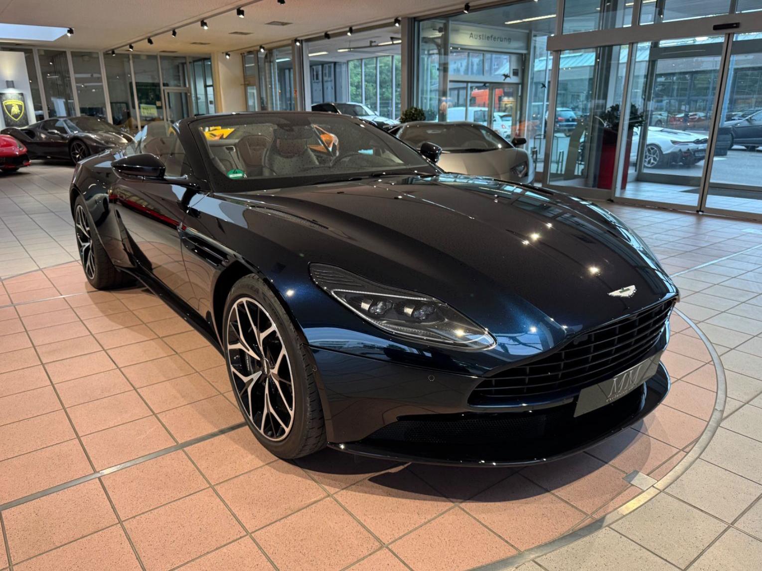 Aston Martin DB11 V8 Volante  Bang&Olufsen/BlackPack