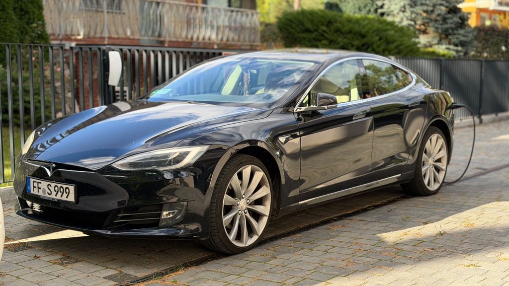 Image of Tesla Model S