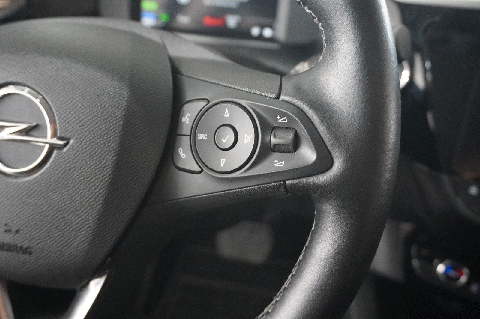Fahrzeugabbildung Opel Corsa-e F ELEGANCE 3-PHASIG NAVI/LED/KAMERA/DAB+
