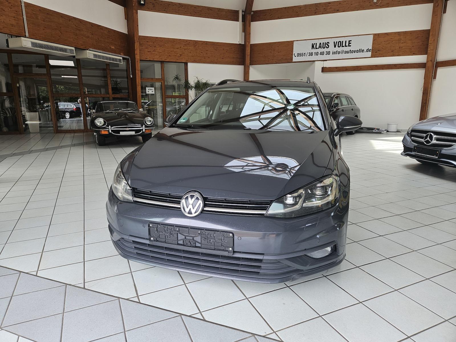 Volkswagen Golf VII 1.6 TDI Trendline LED SHZ Klima PDC