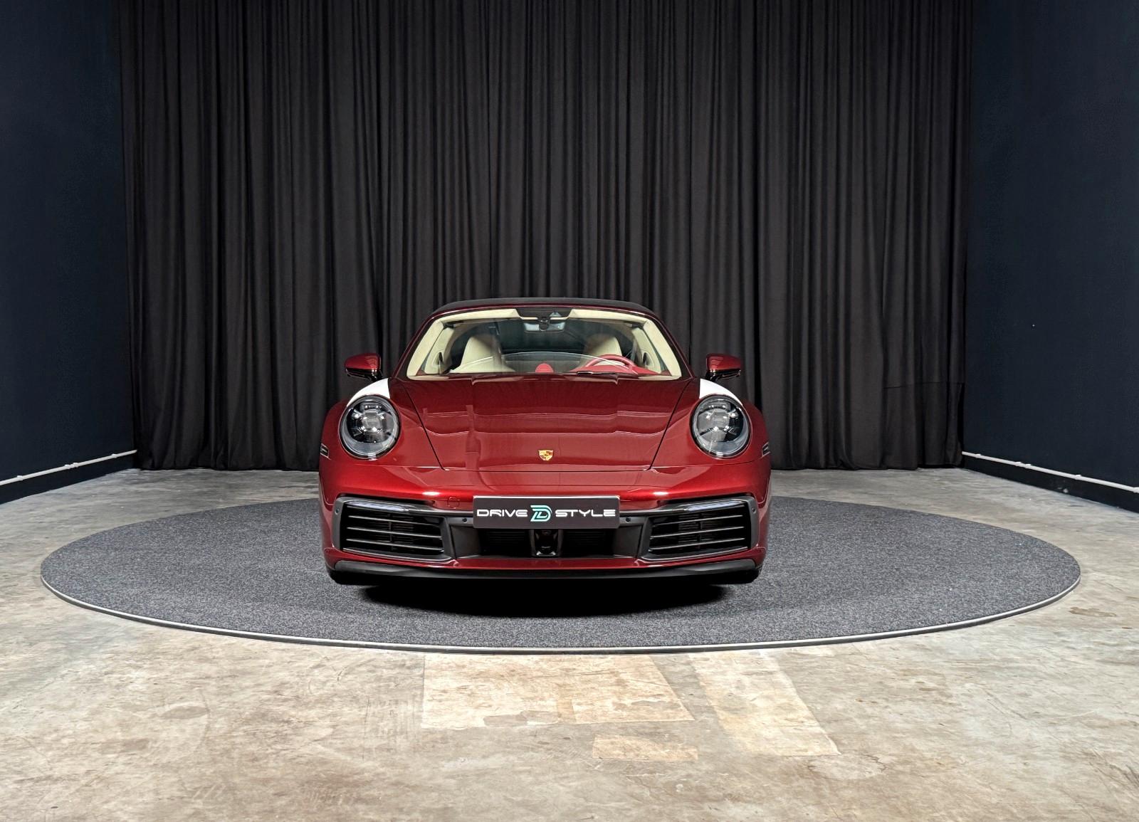 Porsche 911 Targa 4 S Heritage + Lift + Approved + PCCB