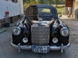 Mercedes-Benz 220S Oldtimer - Mercedes-Benz 220: Braun