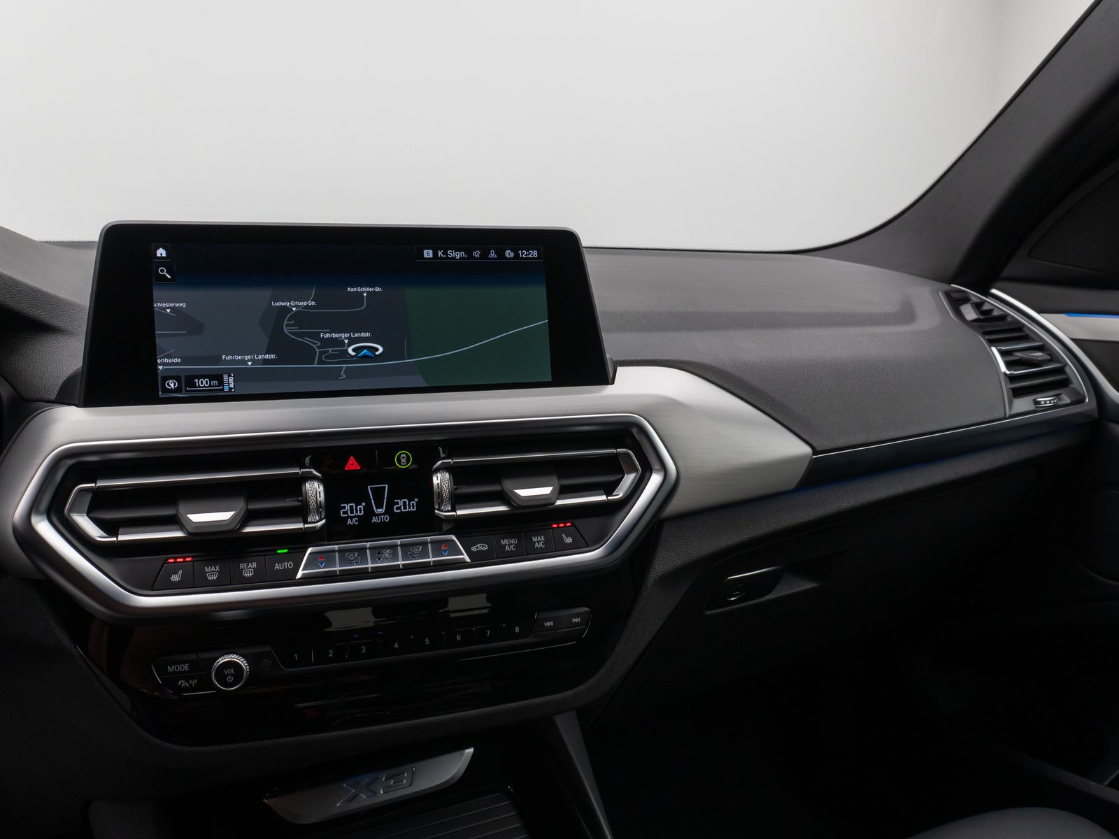 Fahrzeugabbildung BMW X3 xD30e M Sport 360° DAB HiFi AHK Leder 19Zoll