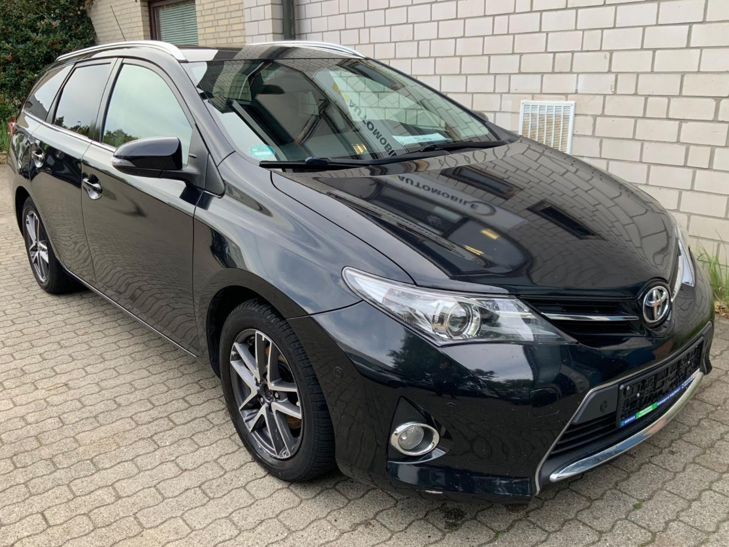 Toyota Auris Touring Sports Edition Plus Business 2.Hd