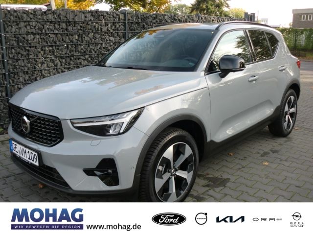 Volvo XC40 2WD B3 EU6d Plus Dark digitales Cockpit Mem