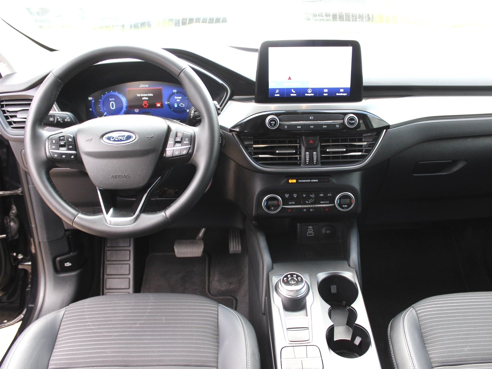 Fahrzeugabbildung Ford Kuga Plug-In Hybrid Titanium X 2,5 Duratec