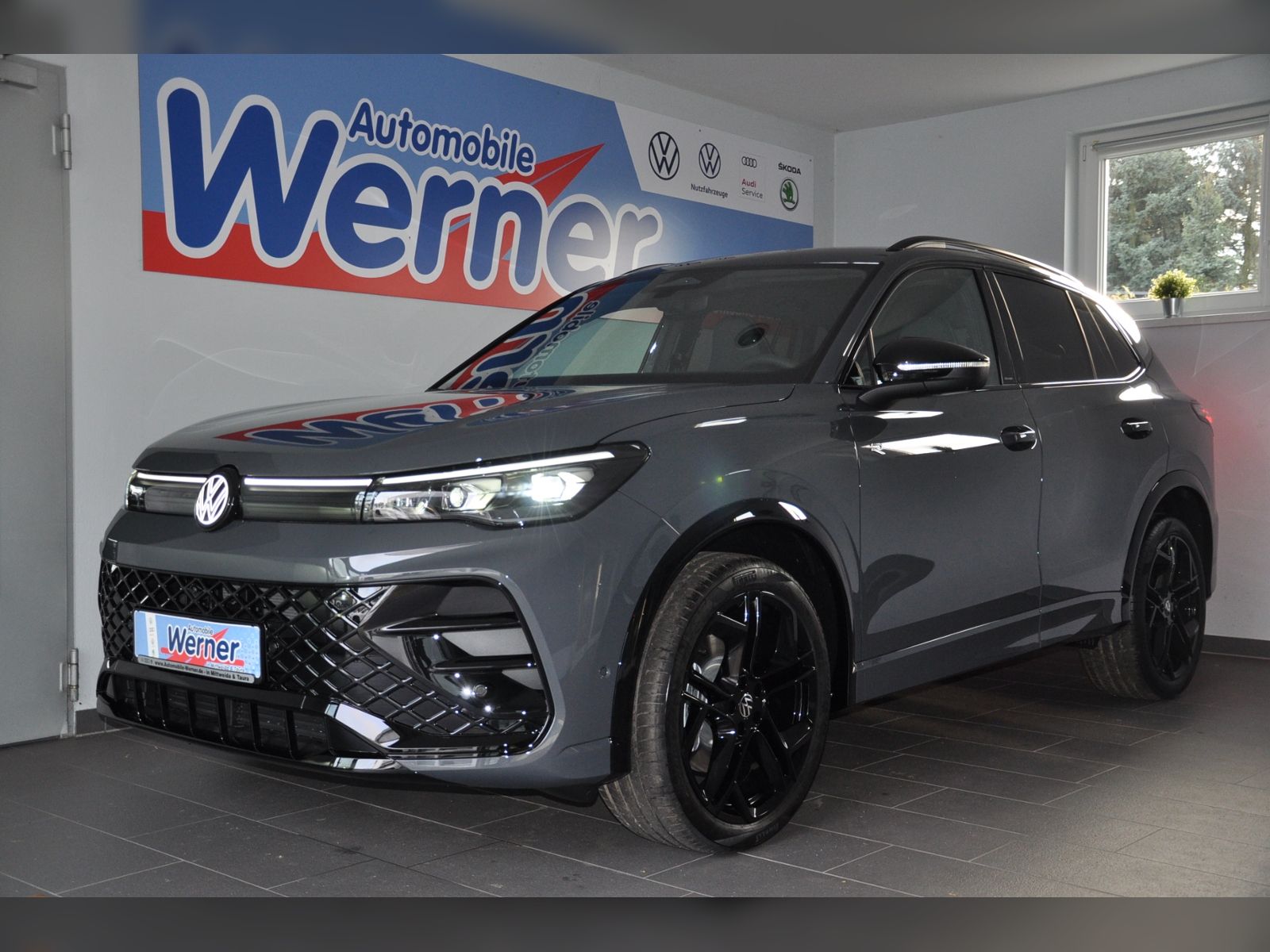 Volkswagen Tiguan R-Line 2.0TDI 4MOTION IQ.Light AHK Navi imagem 2