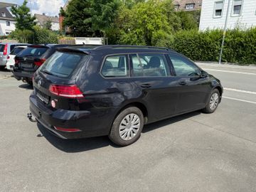Volkswagen Golf - 5