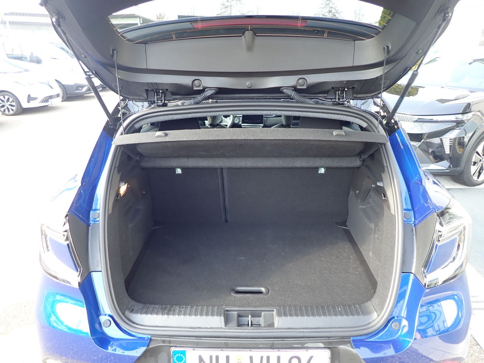 Fahrzeugabbildung Renault Captur Mild Hybrid 160 EDC ESPRIT ALPINE/NAVI/