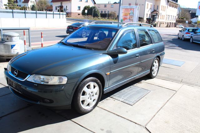 Opel Vectra 2.2 16V Comfort