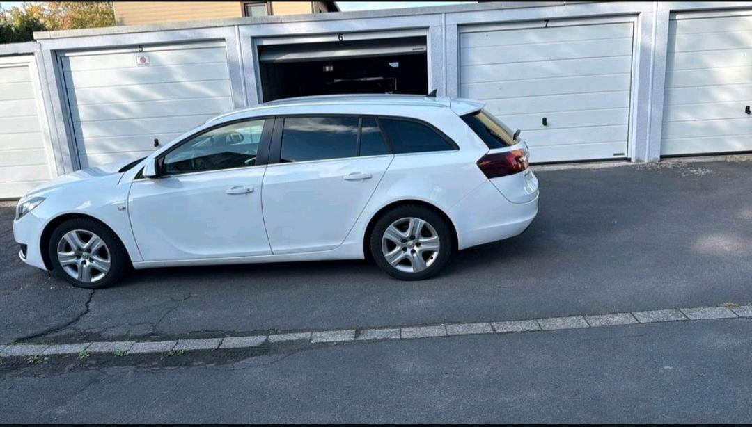Opel Insignia 2015 — interior