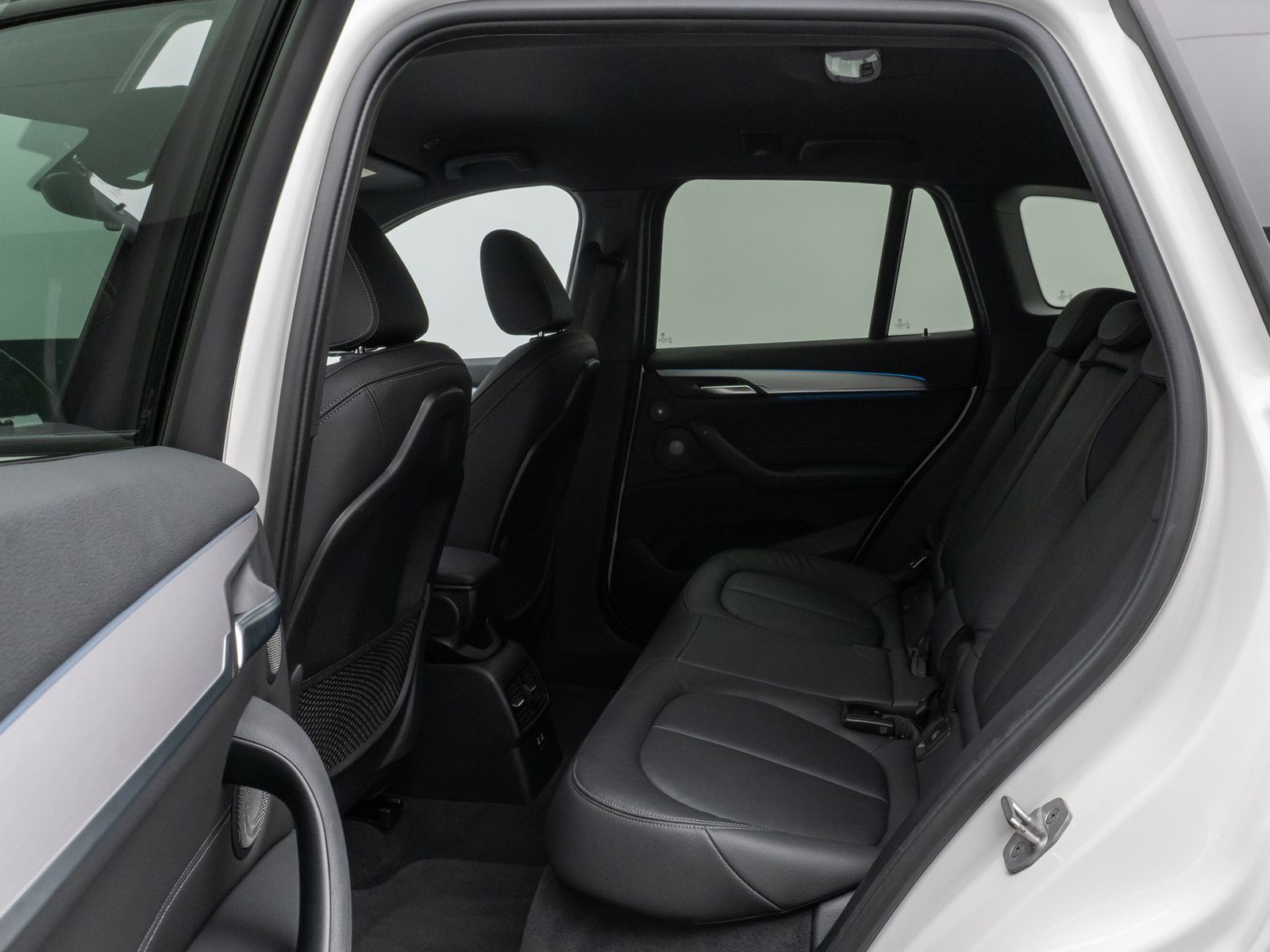 Fahrzeugabbildung BMW X1 xD25e M Sport Kamera HUD DAB H/K Komfort 19"