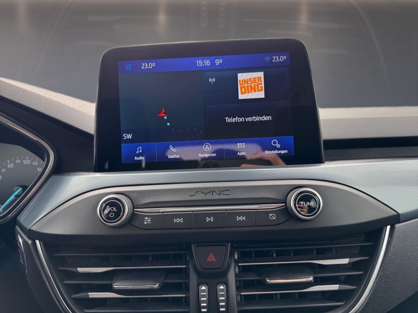 Fahrzeugabbildung Ford Focus Turnier Active, Winter+Komfort+Designpaket