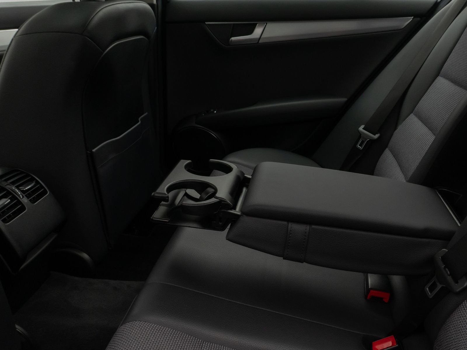 Fahrzeugabbildung Mercedes-Benz C 200 CDI Avantgarde Limo Schiebedach SHZ