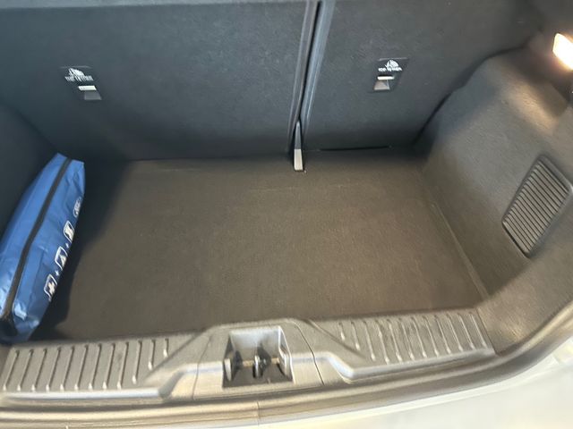 Fahrzeugabbildung Ford Fiesta Cool & Connect*NAVI*SHZ*CarPlay*TEMPOMAT