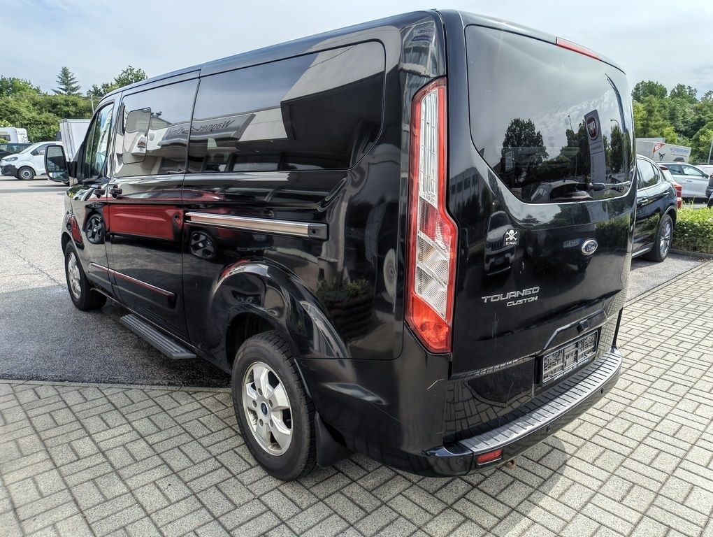 Fahrzeugabbildung Ford Tourneo Custom Titanium 2.0 TDCi 310 (170 PS) L2